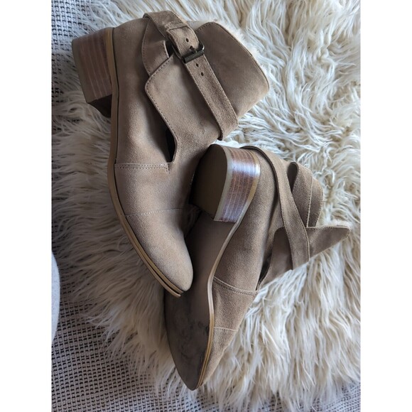 Vintage Tan Suede Leather Fur Lined Ankle Bootie Almond Toe Wrap Strap 39/8.5 - Picture 3 of 13